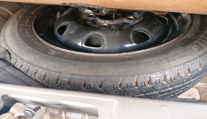 2014 Maruti Alto K10 VXI, Petrol, Manual, 89,368 km, tyre