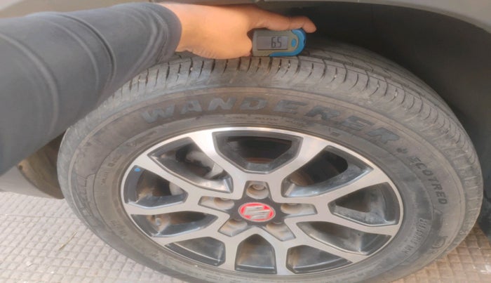 2023 Maruti BREZZA LXI S- CNG, Petrol, Manual, 19,867 km, tyre