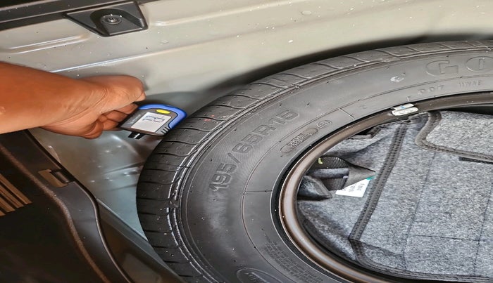 2025 KIA SONET HTK PLUS 1.0 TURBO PETROL IMT, Petrol, Manual, 3,455 km, tyre