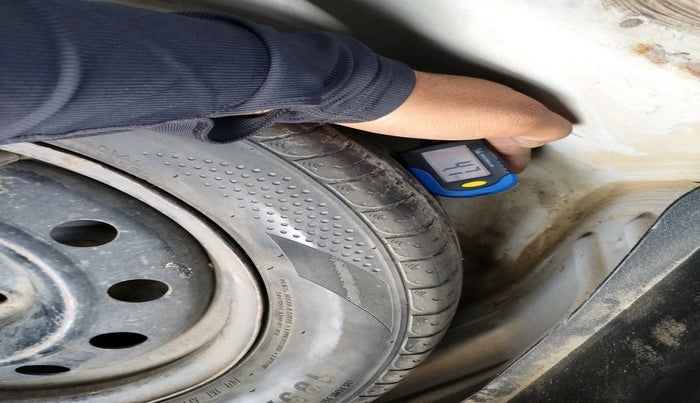 2014 Maruti Swift VDI, Diesel, Manual, 1,15,019 km, tyre