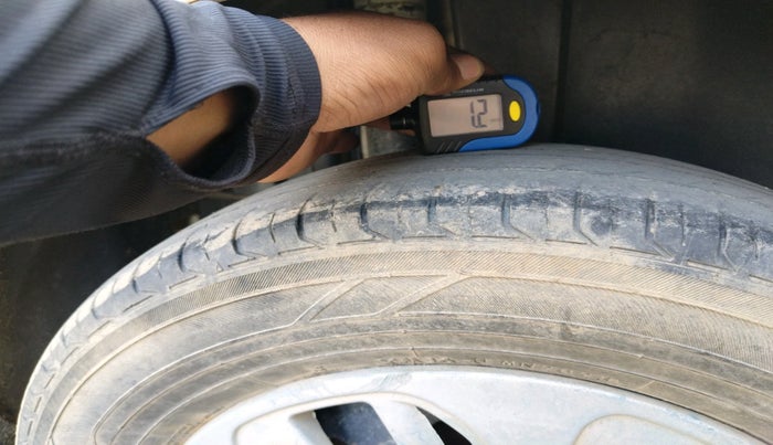 2014 Maruti Swift VDI, Diesel, Manual, 1,15,019 km, tyre