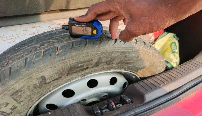 2010 Hyundai i10 SPORTZ 1.2, Petrol, Manual, 60,797 km, tyre