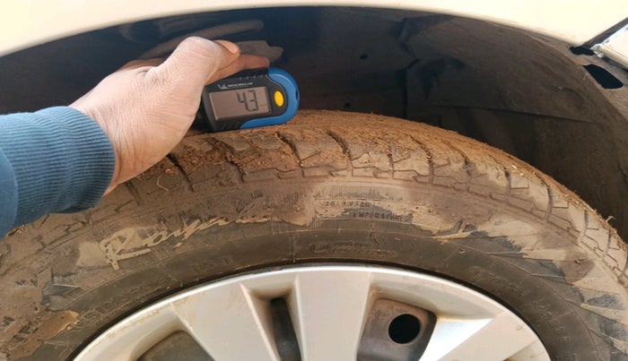 2013 Maruti Swift Dzire VXI, Petrol, Manual, 82,087 km, tyre