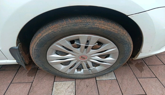 2016 Volkswagen Vento COMFORTLINE 1.5 AT, Diesel, Automatic, 56,961 km, tyre