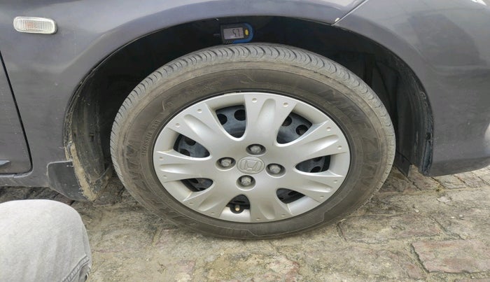 2017 Honda Amaze 1.2L I-VTEC S, Petrol, Manual, 84,441 km, tyre