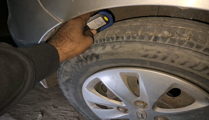 2010 Hyundai i10 MAGNA 1.2, Petrol, Manual, 1,70,942 km, tyre