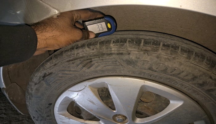 2010 Hyundai i10 MAGNA 1.2, Petrol, Manual, 1,70,942 km, tyre