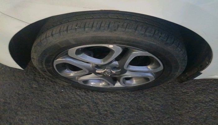 2020 Hyundai Elite i20 ASTA 1.2 (O), Petrol, Manual, 20,289 km, tyre