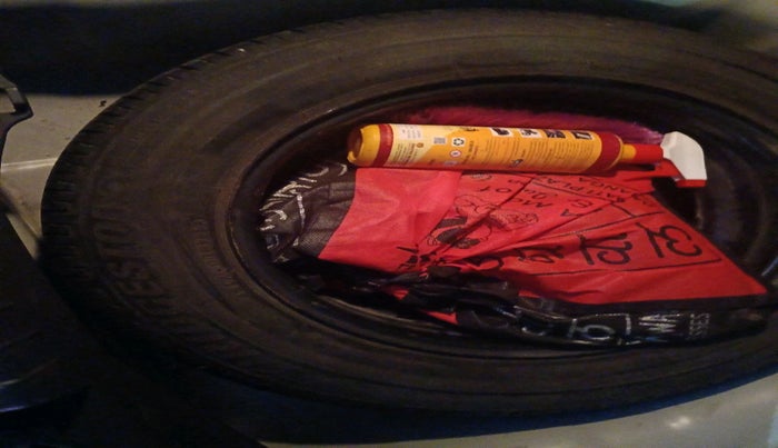 2020 Hyundai Elite i20 ASTA 1.2 (O), Petrol, Manual, 20,289 km, tyre