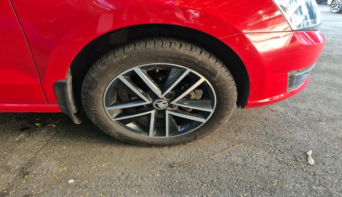 2019 Skoda Rapid STYLE 1.6 MPI AT, Petrol, Automatic, 77,783 km, tyre