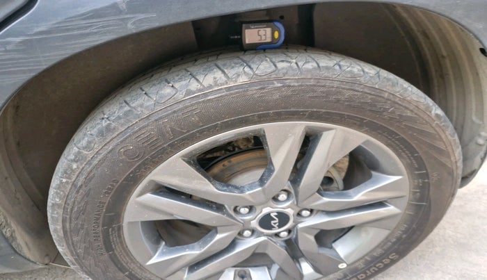 2022 KIA SELTOS HTX IVT 1.5 PETROL, Petrol, Automatic, 1,35,420 km, tyre