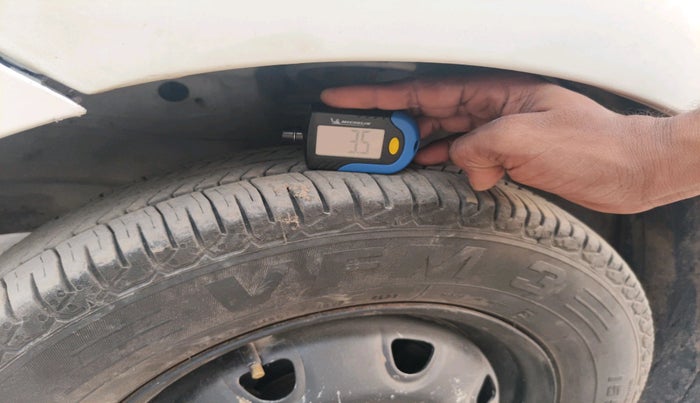 2014 Maruti Wagon R 1.0 LXI CNG, Petrol, Manual, 87,943 km, tyre