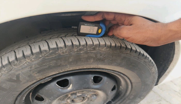 2014 Maruti Wagon R 1.0 LXI CNG, Petrol, Manual, 87,943 km, tyre