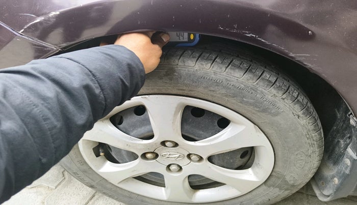 2011 Hyundai Verna FLUIDIC 1.4 VTVT, Petrol, Manual, 59,156 km, tyre