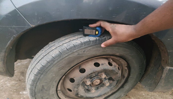 2012 Maruti Alto 800 LXI, Petrol, Manual, 1,17,922 km, tyre