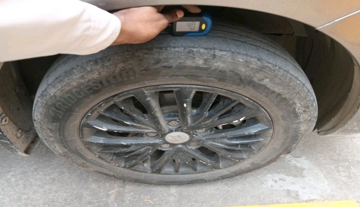 2021 Maruti Ertiga VXI CNG, Petrol, Manual, 1,18,304 km, tyre