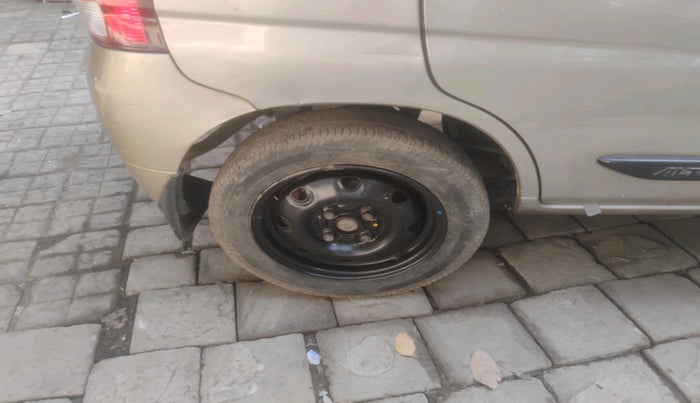 2011 Maruti Alto K10 VXI, Petrol, Manual, 72,627 km, tyre