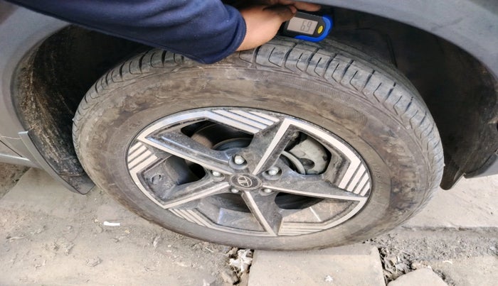 2025 Tata NEXON CREATIVE DCA 1.2 PETROL, Petrol, Automatic, 4,352 km, tyre