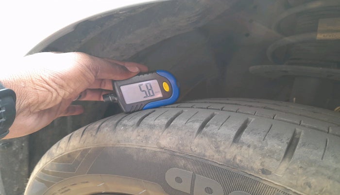 2024 Toyota Glanza V AMT, Petrol, Automatic, 12,943 km, tyre