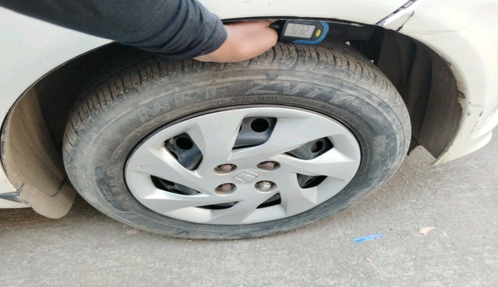 2013 Honda Amaze 1.5L I-DTEC S, Diesel, Manual, 1,24,627 km, tyre