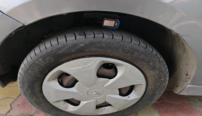 2018 Tata Tiago XT PETROL, Petrol, Manual, 67,198 km, tyre