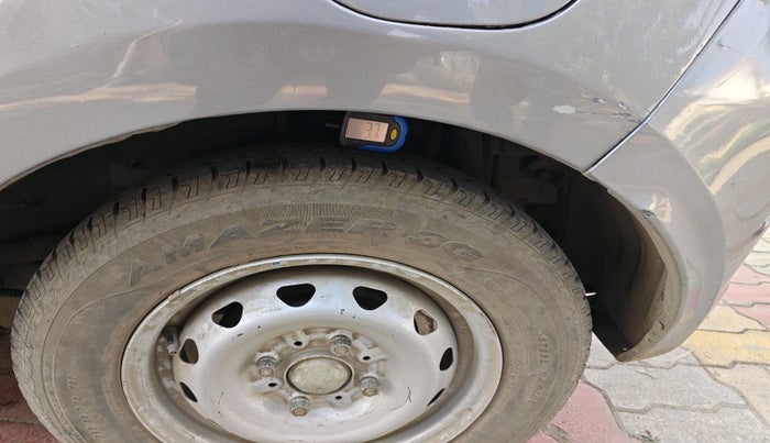 2018 Tata Tiago XT PETROL, Petrol, Manual, 67,198 km, tyre