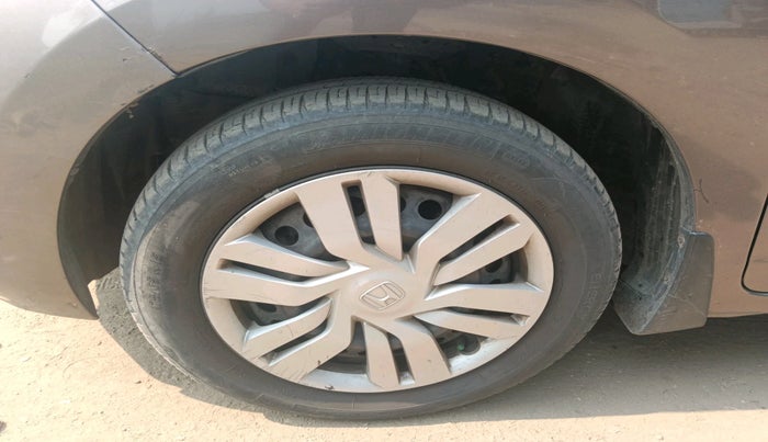 2015 Honda Jazz 1.5L I-DTEC SV, Diesel, Manual, 93,853 km, tyre