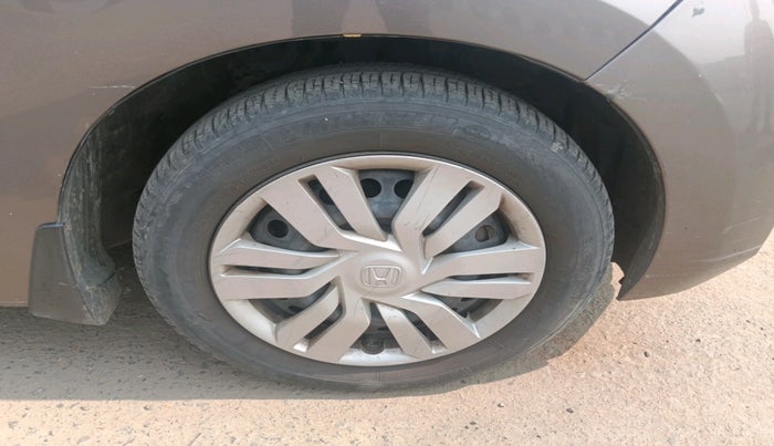 2015 Honda Jazz 1.5L I-DTEC SV, Diesel, Manual, 93,853 km, tyre