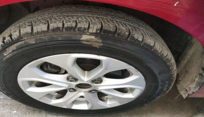 2017 Ford Figo Aspire TITANIUM 1.5 PETROL, Petrol, Manual, 60,094 km, tyre