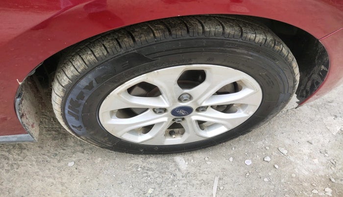 2017 Ford Figo Aspire TITANIUM 1.5 PETROL, Petrol, Manual, 60,094 km, tyre