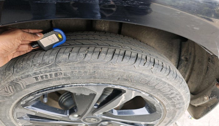 2022 Tata ALTROZ XZ PLUS PETROL DARK EDITION, Petrol, Manual, 30,187 km, tyre