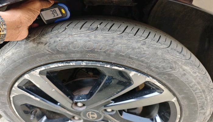 2022 Tata ALTROZ XZ PLUS PETROL DARK EDITION, Petrol, Manual, 30,187 km, tyre