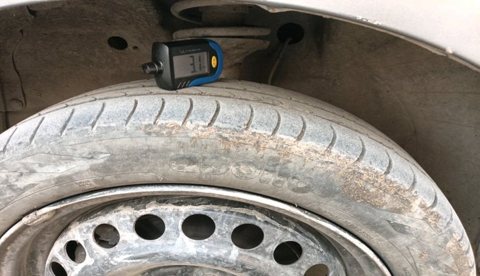 2011 Maruti Wagon R 1.0 VXI, Petrol, Manual, 1,60,663 km, tyre