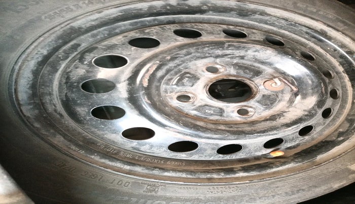 2011 Maruti Wagon R 1.0 VXI, Petrol, Manual, 1,60,663 km, tyre