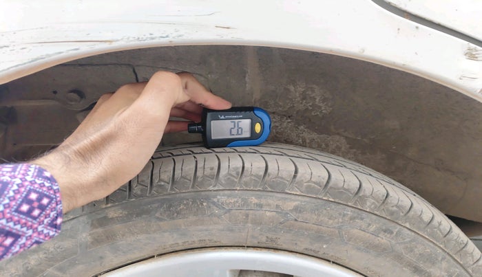 2013 Maruti Wagon R 1.0 LXI, Petrol, Manual, 83,338 km, tyre