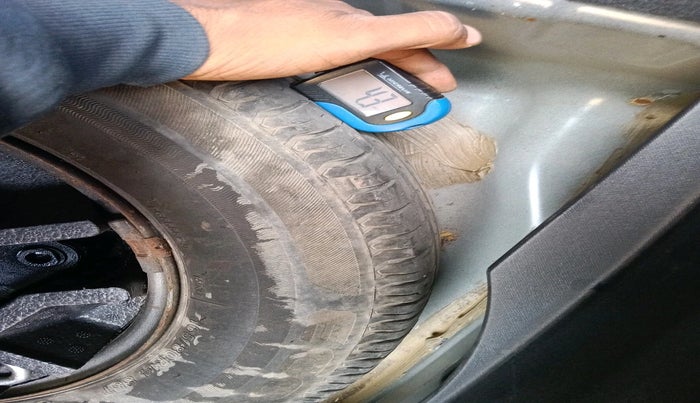 2020 Tata ALTROZ XE PETROL, Petrol, Manual, 67,098 km, tyre