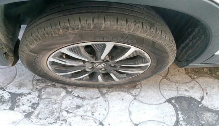 2021 Toyota URBAN CRUISER PREMIUM GRADE MT, Petrol, Manual, 32,633 km, tyre