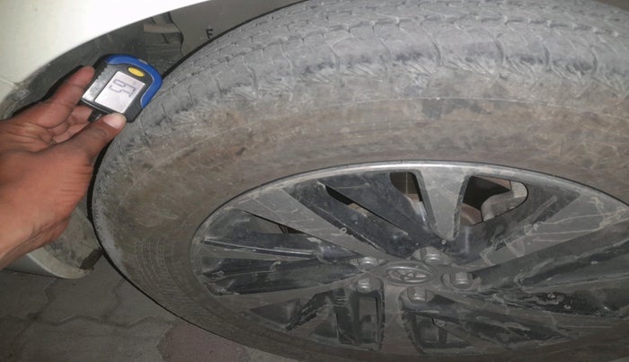 2021 Toyota Innova Crysta 2.4 ZX AT 7 STR, Diesel, Automatic, 1,57,512 km, tyre