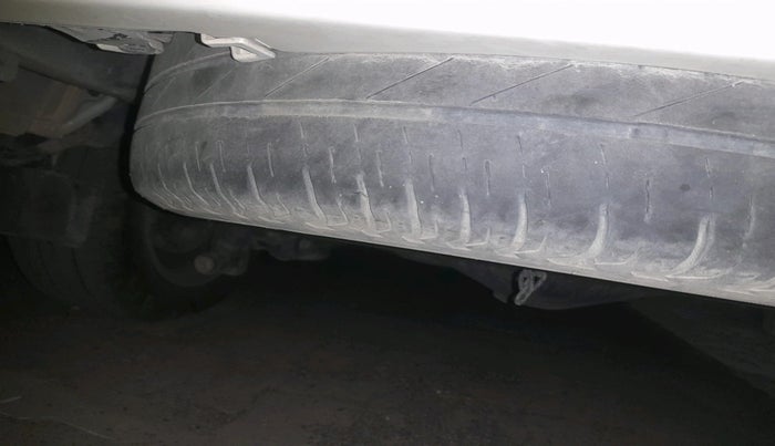 2021 Toyota Innova Crysta 2.4 ZX AT 7 STR, Diesel, Automatic, 1,57,512 km, tyre