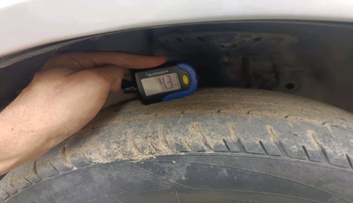 2015 Honda Amaze 1.5L I-DTEC S, Diesel, Manual, 3,07,373 km, tyre