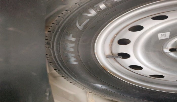 2018 Mahindra KUV 100 NXT K8 D 6 STR, Diesel, Manual, 90,146 km, tyre