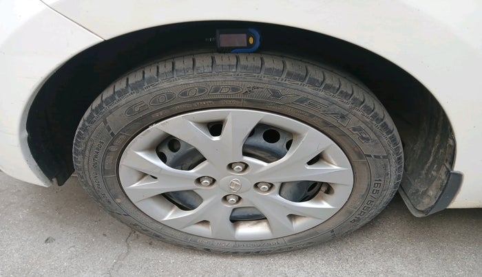 2016 Hyundai Grand i10 1.2 SPORTZ PRIME EDITION VTVT, Petrol, Manual, 32,557 km, tyre