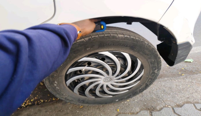 2019 Maruti Alto 800 LXI, Petrol, Manual, 69,609 km, tyre