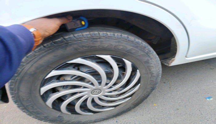 2019 Maruti Alto 800 LXI, Petrol, Manual, 69,609 km, tyre