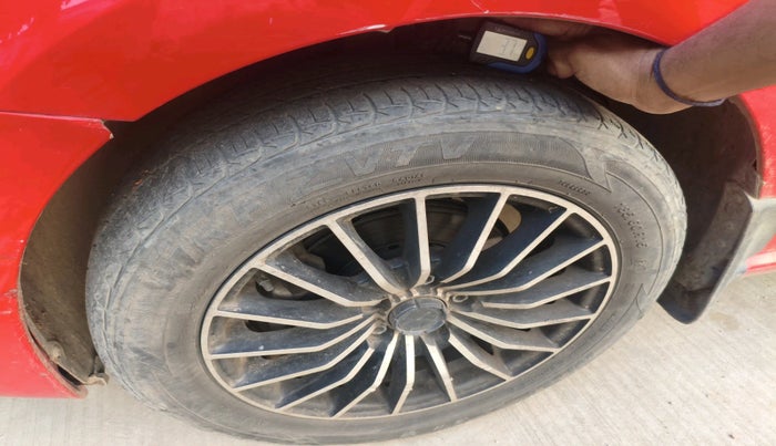 2017 Volkswagen Polo HIGHLINE1.2L, Petrol, Manual, 39,426 km, tyre