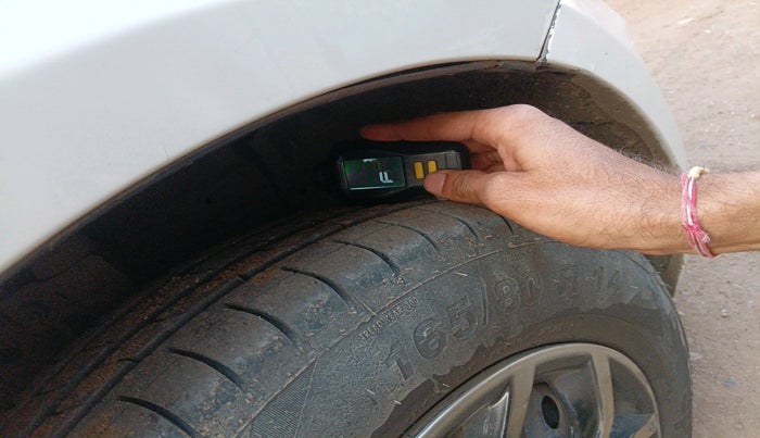 2014 Maruti Swift Dzire VDI, Diesel, Manual, 1,04,375 km, tyre