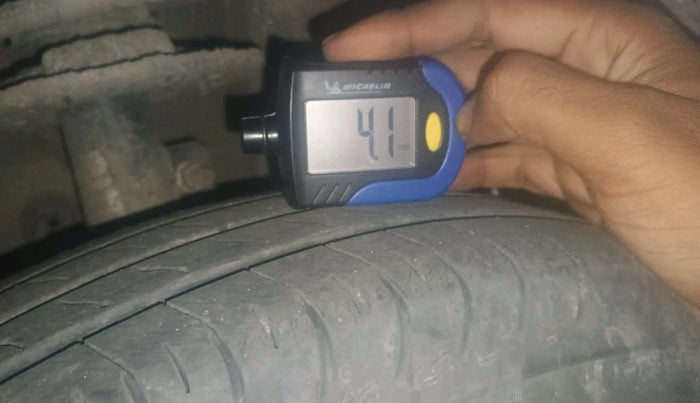 2024 Maruti Swift VXi (O), Petrol, Manual, 37,408 km, tyre