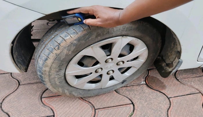 2016 Hyundai Eon MAGNA +, Petrol, Manual, 48,543 km, tyre