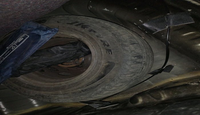 2016 Renault Kwid RXT 0.8, Petrol, Manual, 30,913 km, tyre