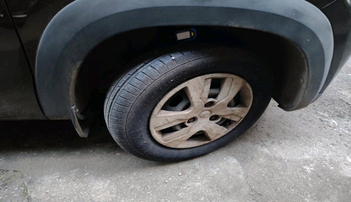 2016 Renault Kwid RXT 0.8, Petrol, Manual, 30,913 km, tyre